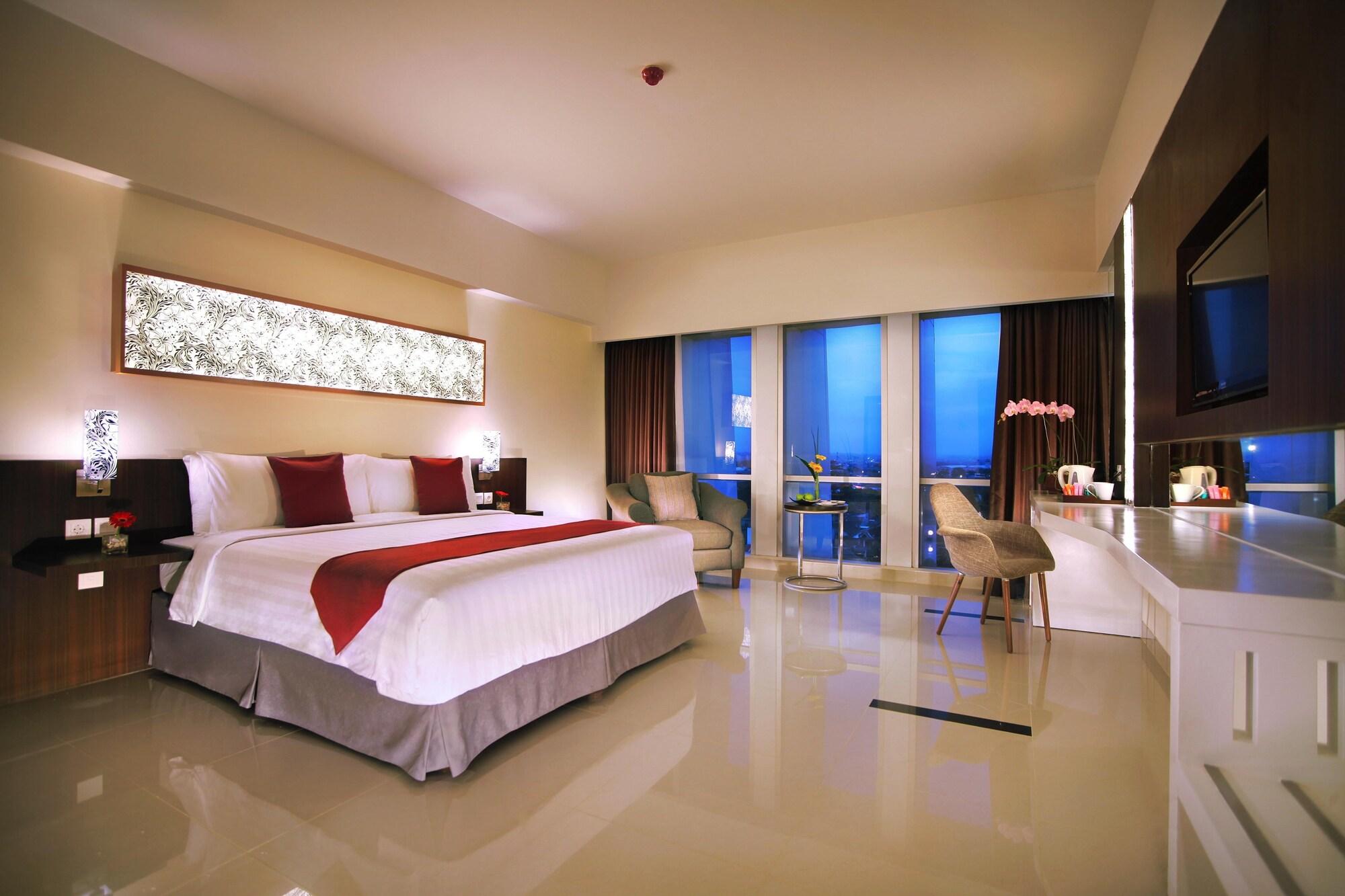 Atria Hotel Malang Exterior photo
