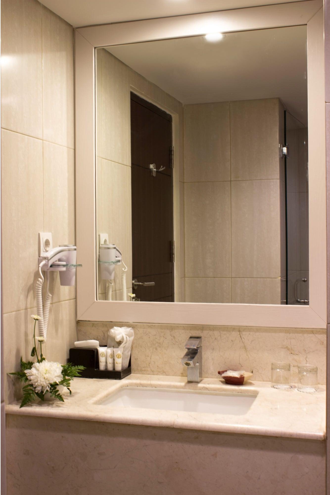Atria Hotel Malang Exterior photo