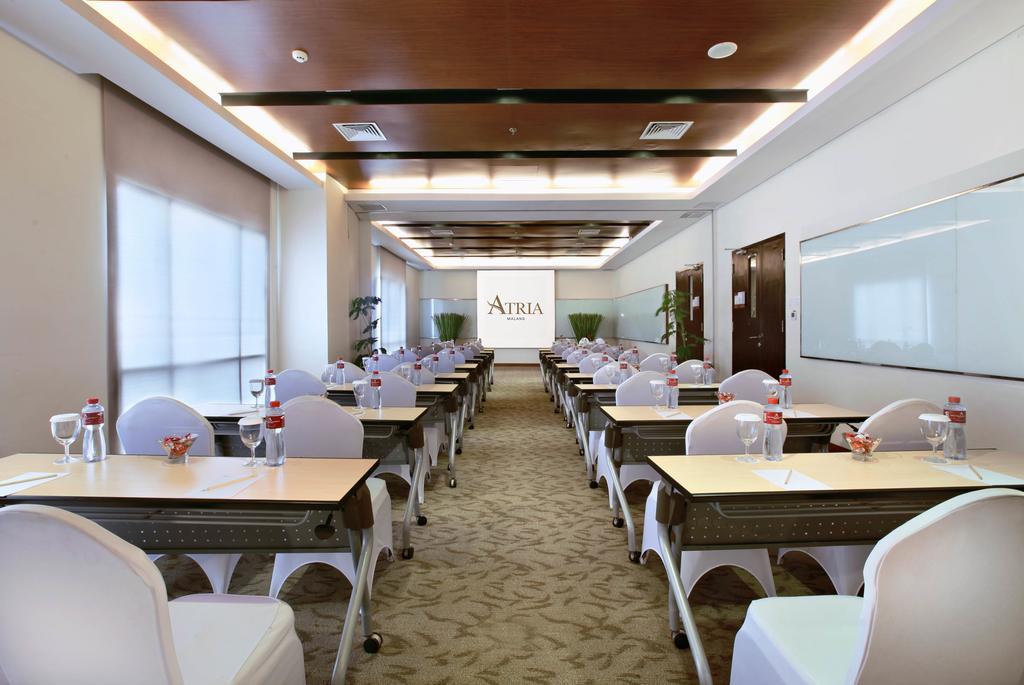 Atria Hotel Malang Exterior photo