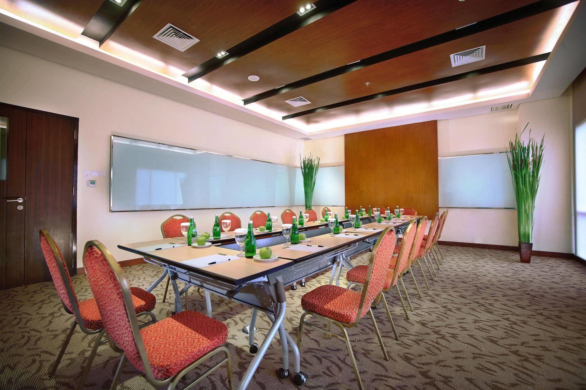 Atria Hotel Malang Exterior photo
